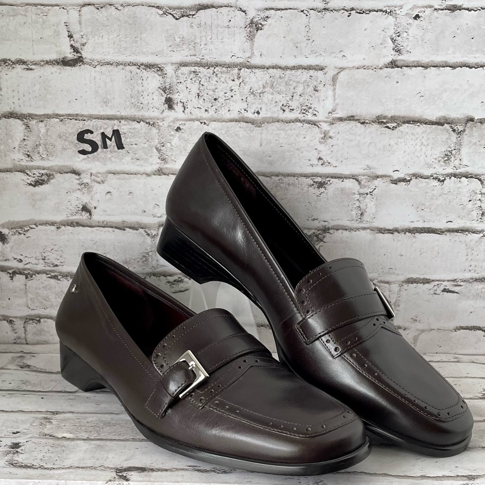 Etienne Aigner Women’s Leather Slip On Brown Loafers Old Money Preppy Size 9M